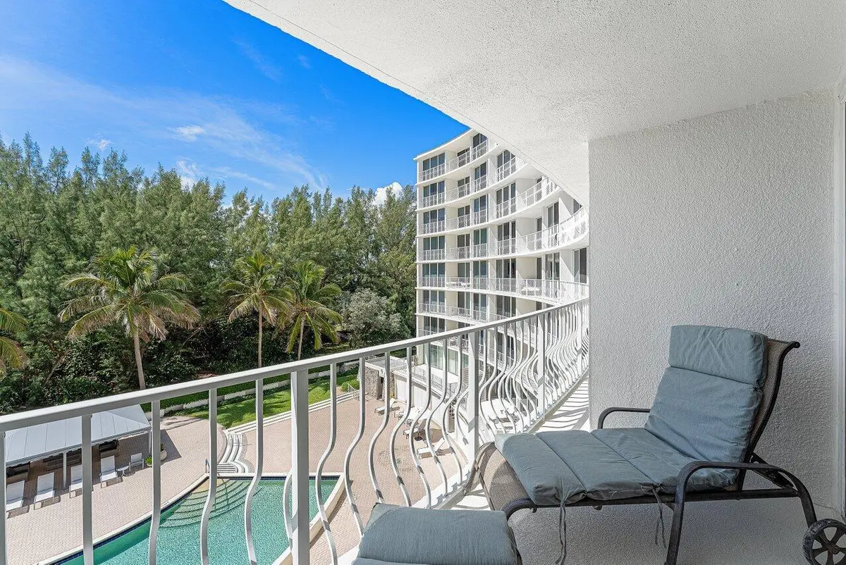 004-2774SouthOceanBoulevard-409-PalmBeac at 2774 S Ocean Boulevard 409, Palm Beach