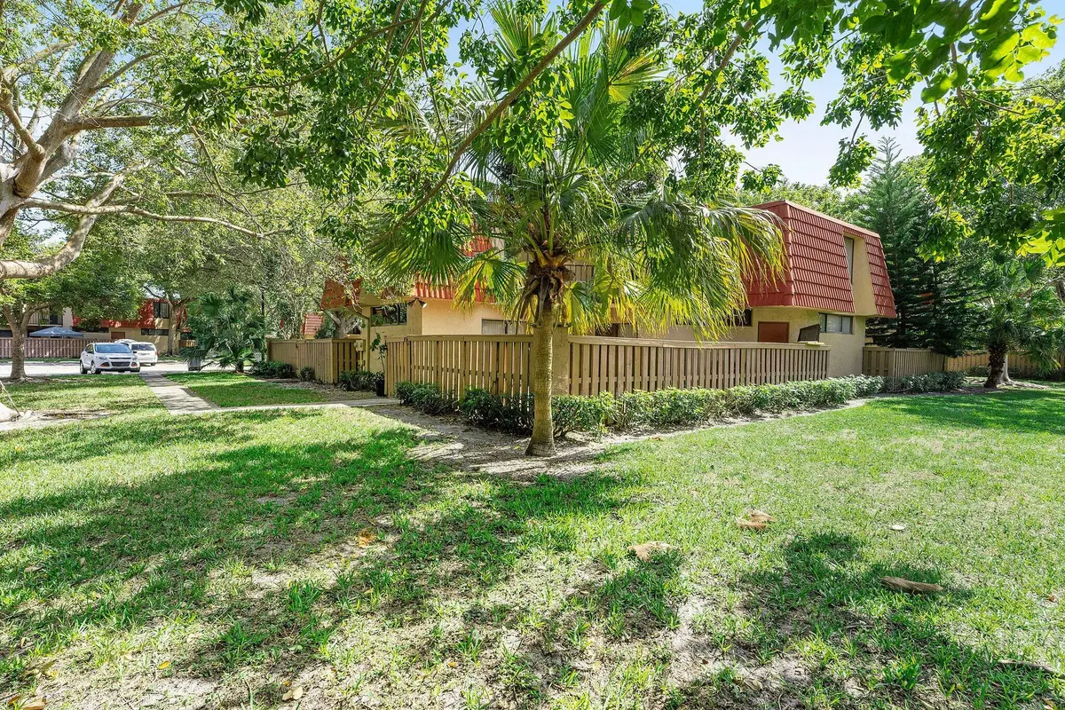 20250215131737059303000000-o at 8195 SEVERN Drive A, Boca Raton