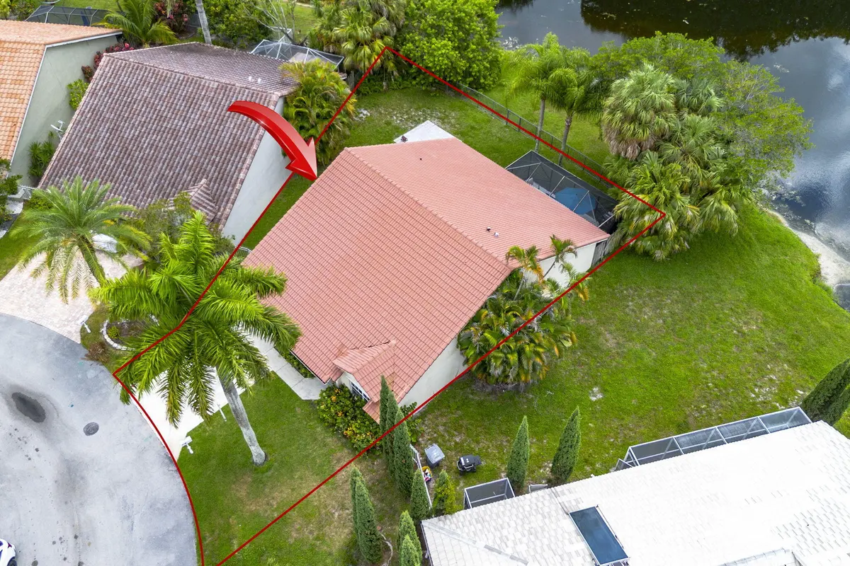 34-web-or-mls-iPixx_10_4 at 11140 LAKEAIRE Circle, Boca Raton