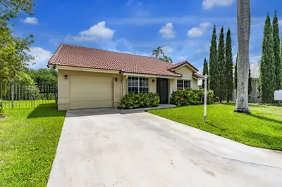 11140 LAKEAIRE Circle, Boca Raton – sold