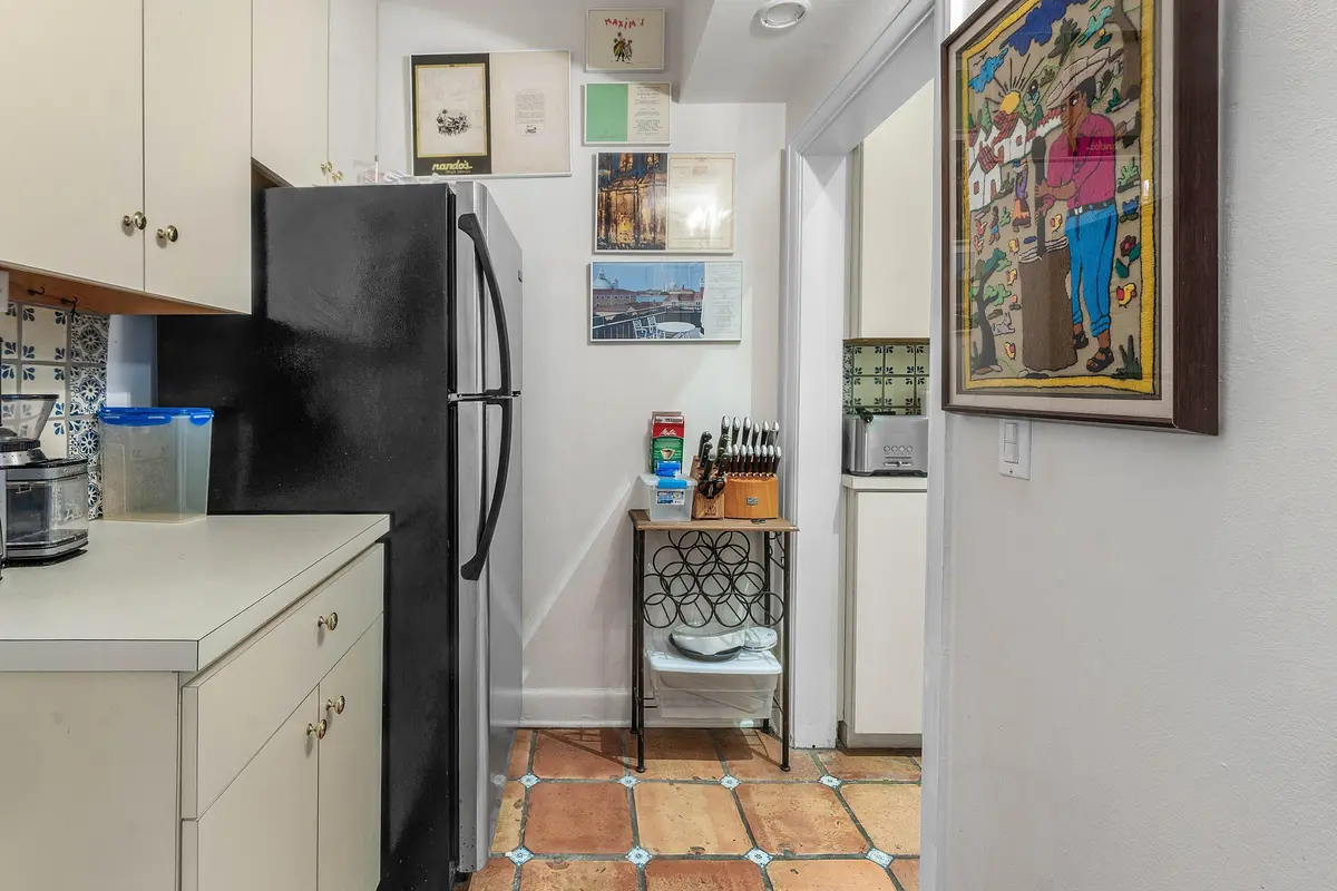 016 Kitchen at 215 PHIPPS Plaza 2, Palm Beach
