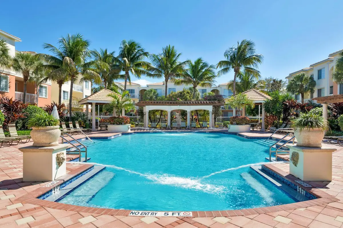 Community at 5205 Myrtlewood Circle, Palm Beach Gardens