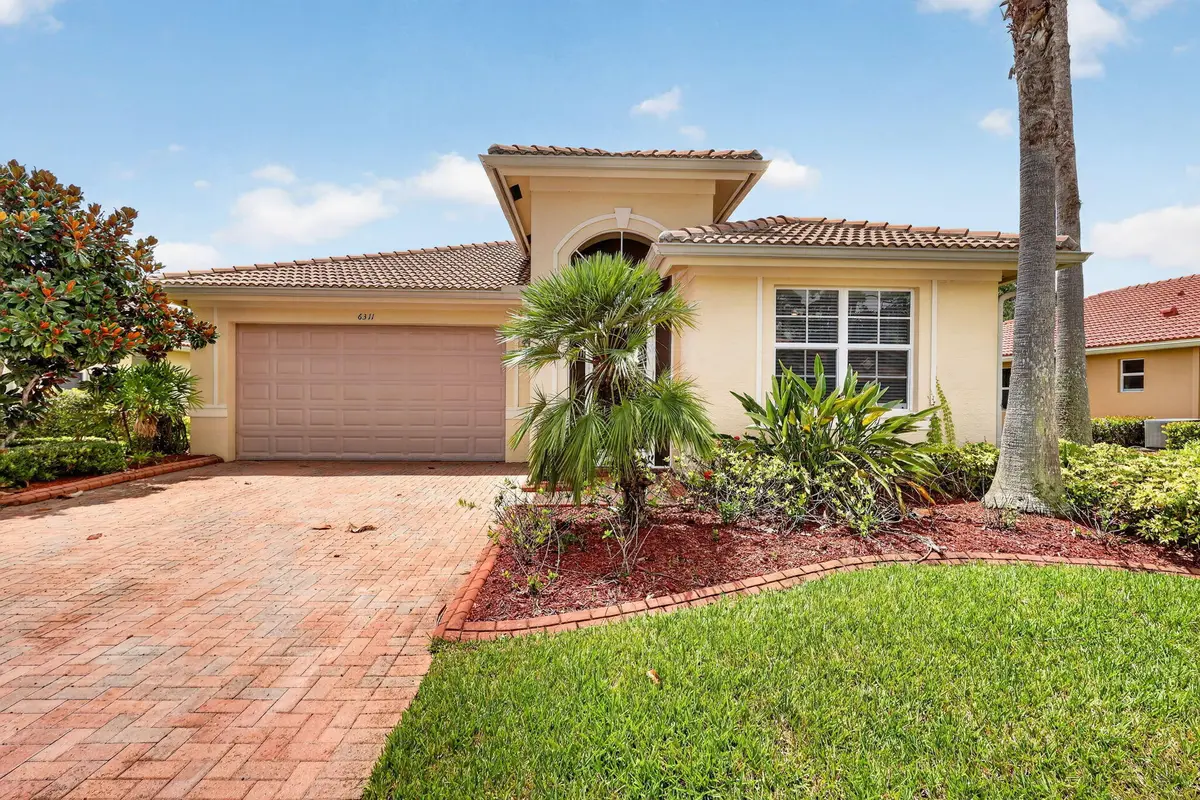 2-web-or-mls-7R7A1591 at 6311 Astor Place, Vero Beach