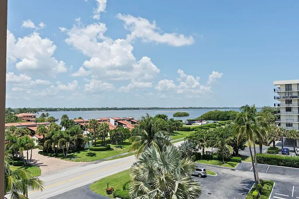3745 S. Ocean Boulevard, Palm Beach - un at 3475 S Ocean Boulevard 4010, Palm Beach