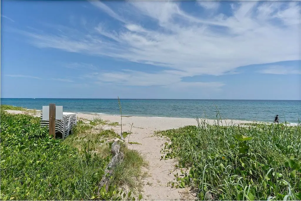 3745 S. at 3475 S Ocean Boulevard 4010, Palm Beach