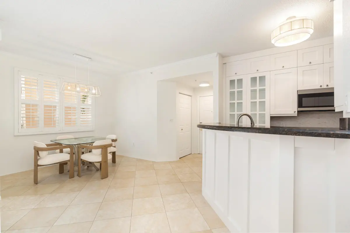low-4 (4) at 1805 N FLAGLER Drive 206, West Palm Beach