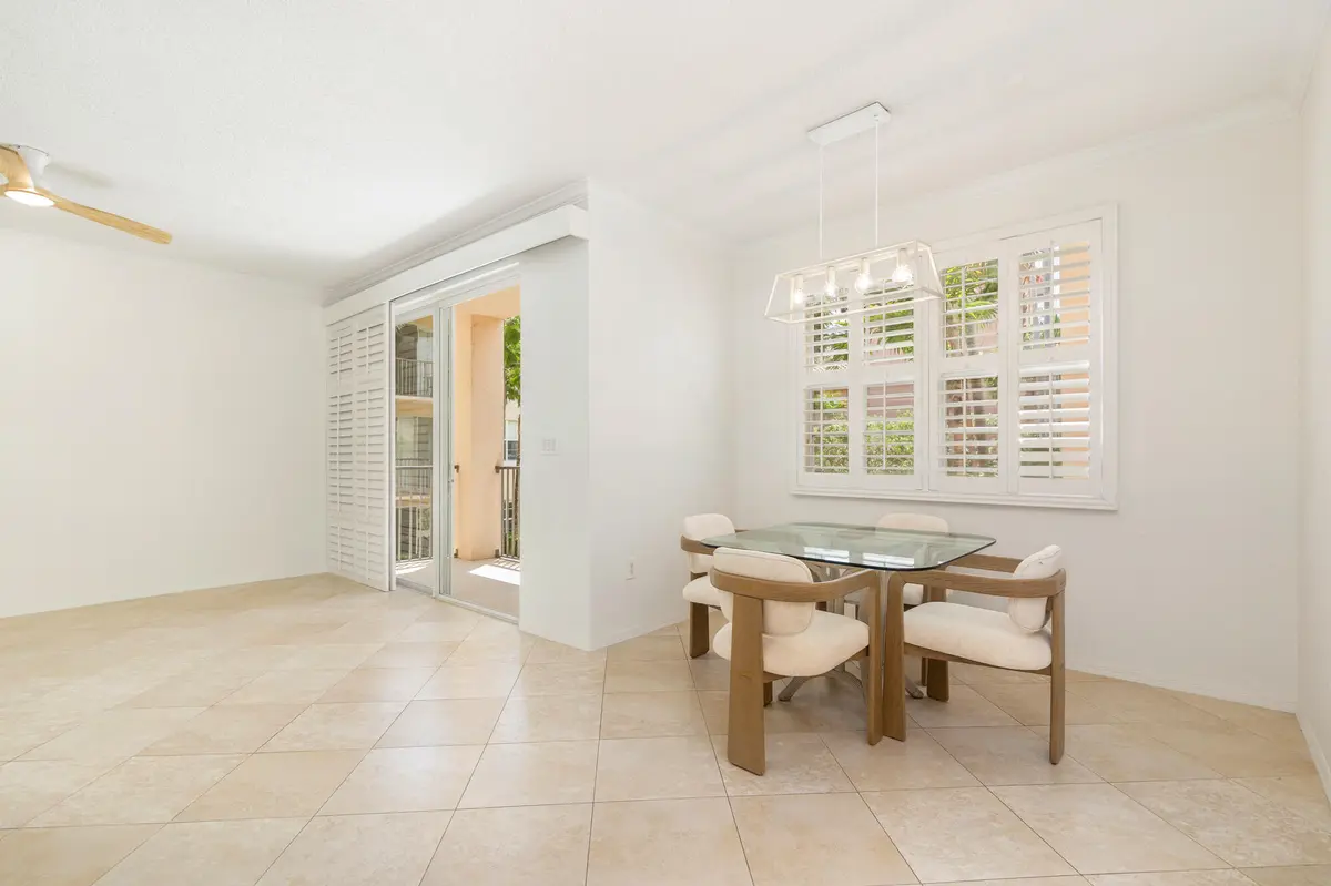 low-5 (4) at 1805 N FLAGLER Drive 206, West Palm Beach