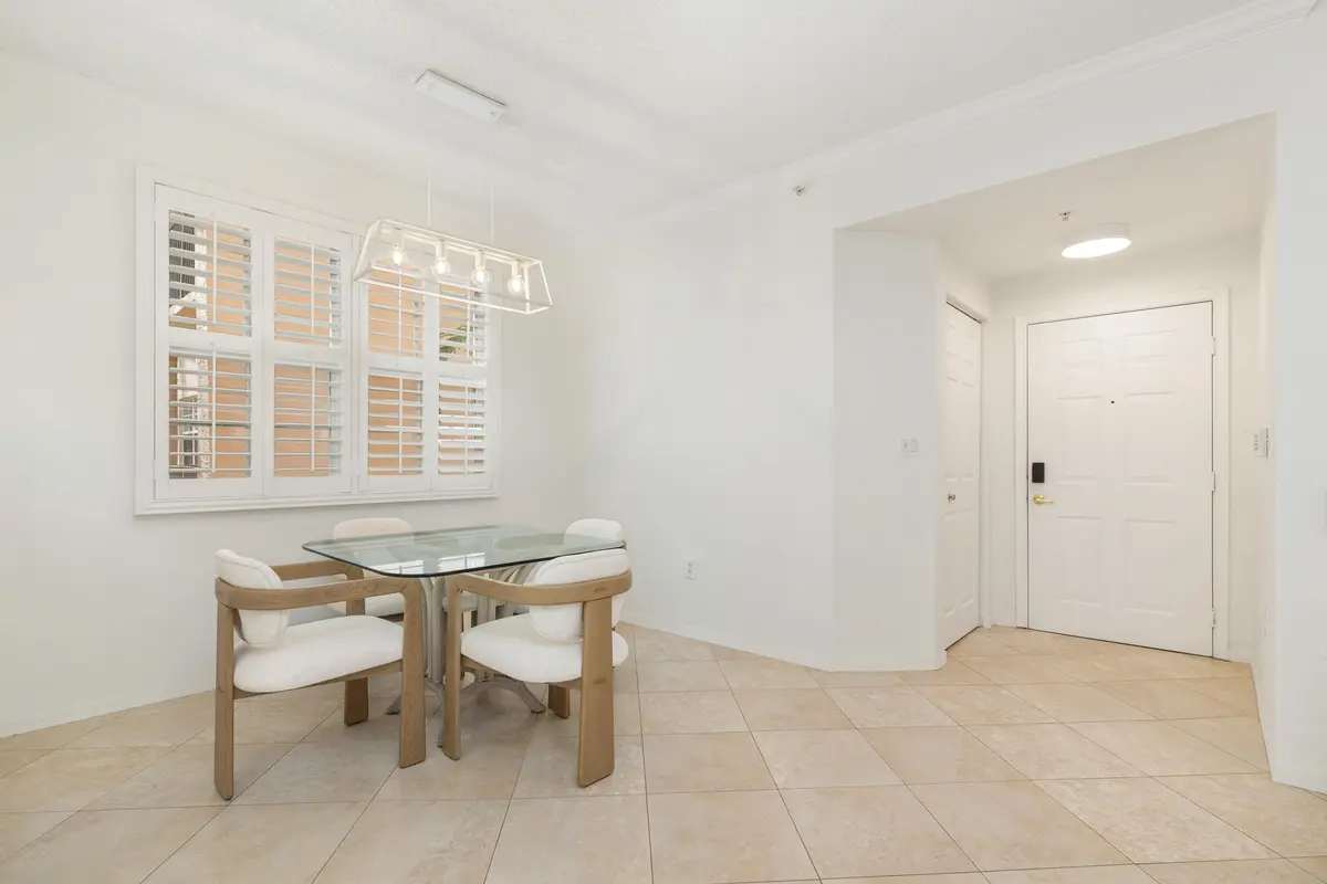 low-6 (4) at 1805 N FLAGLER Drive 206, West Palm Beach