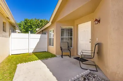 6179 SAVANNAH Way, Lake Worth – Single Family Residence for sale