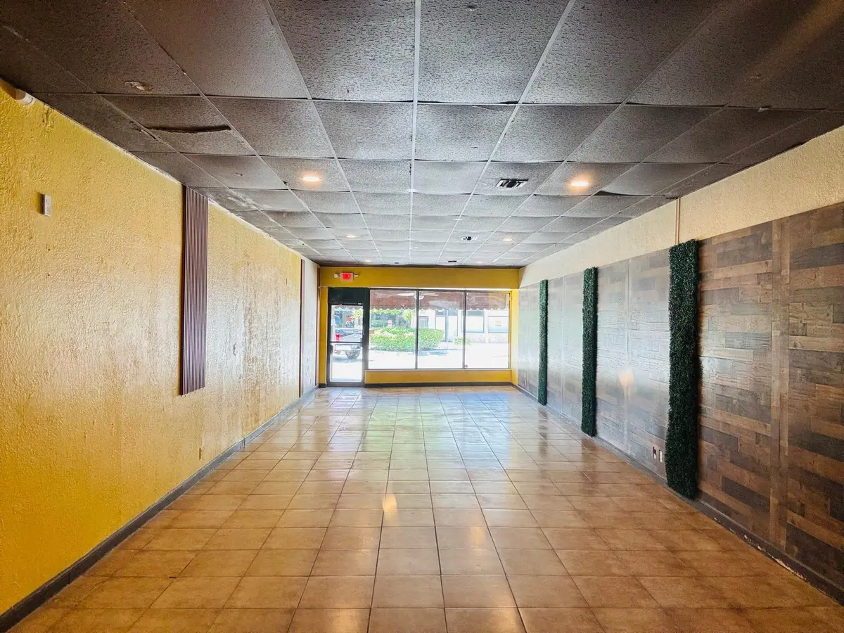 WhatsApp Image 2026-08-26 at 2.51.18 PM at 3330 NE 33rd Street, Fort Lauderdale
