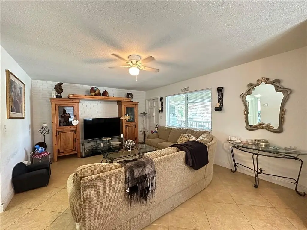 Photo 5 at 4731 NE 21ST Terrace 3, Lighthouse Point