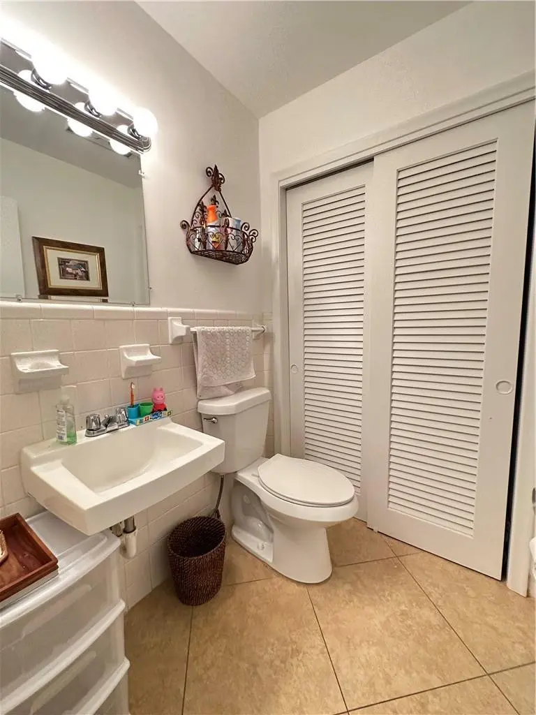 Photo 8 at 4731 NE 21ST Terrace 3, Lighthouse Point