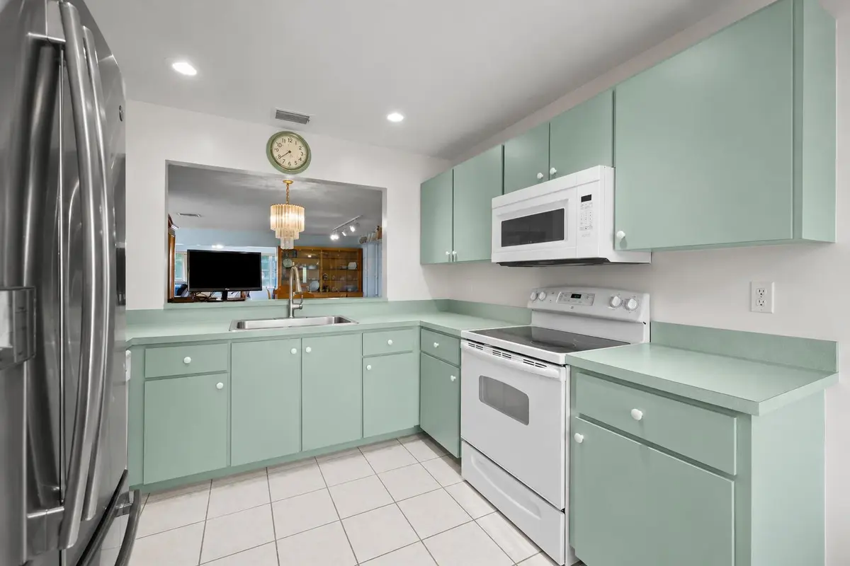 Kitchen at 6127 RAINBOW Circle, Greenacres
