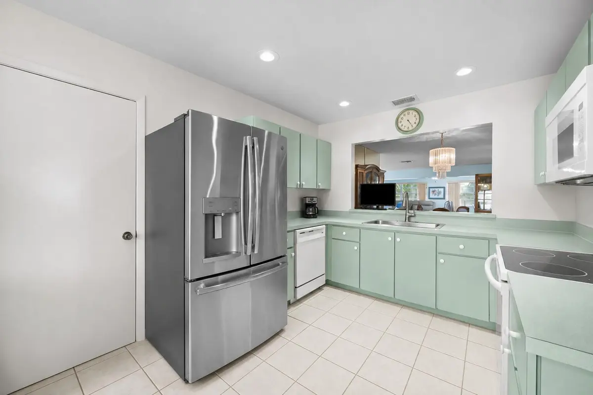Kitchen at 6127 RAINBOW Circle, Greenacres