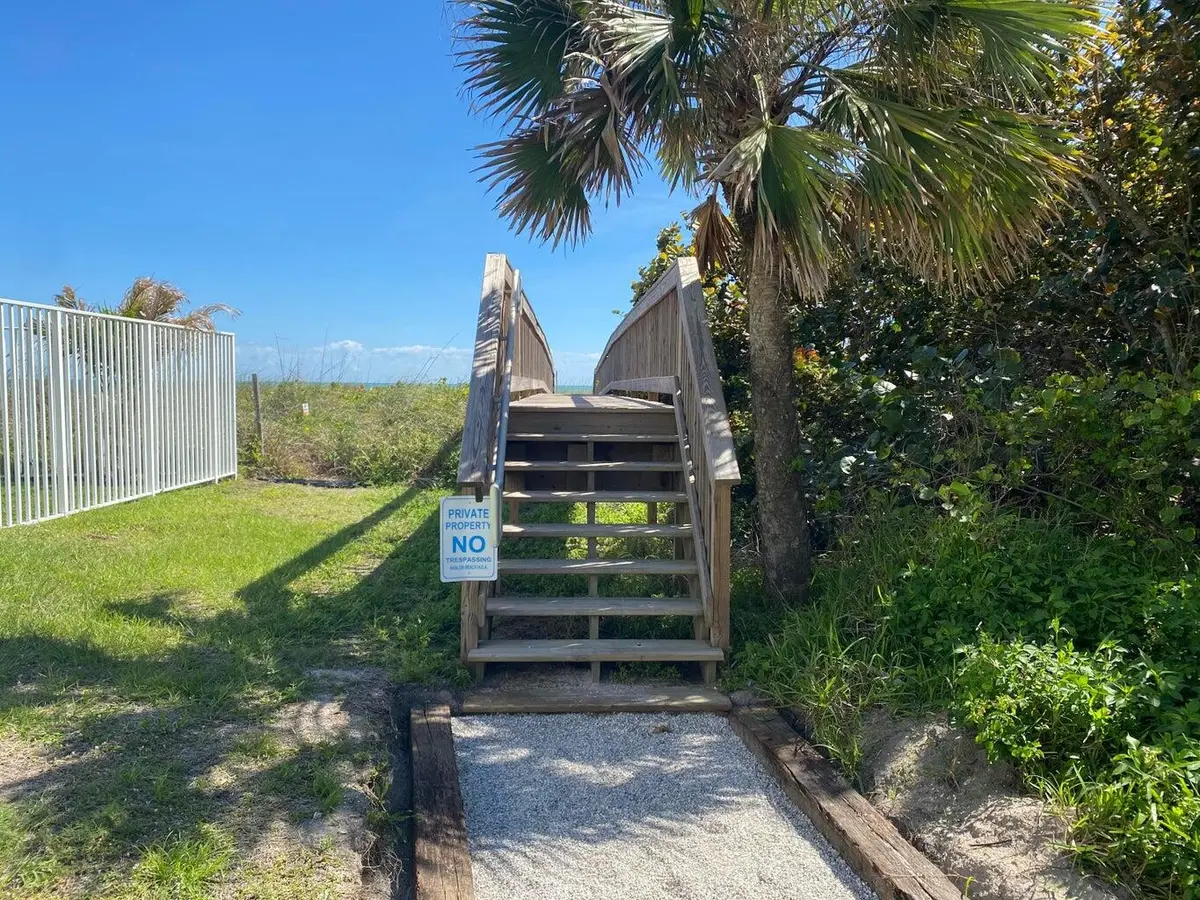 beach access at 103 Ocean Ests Drive, Fort Pierce