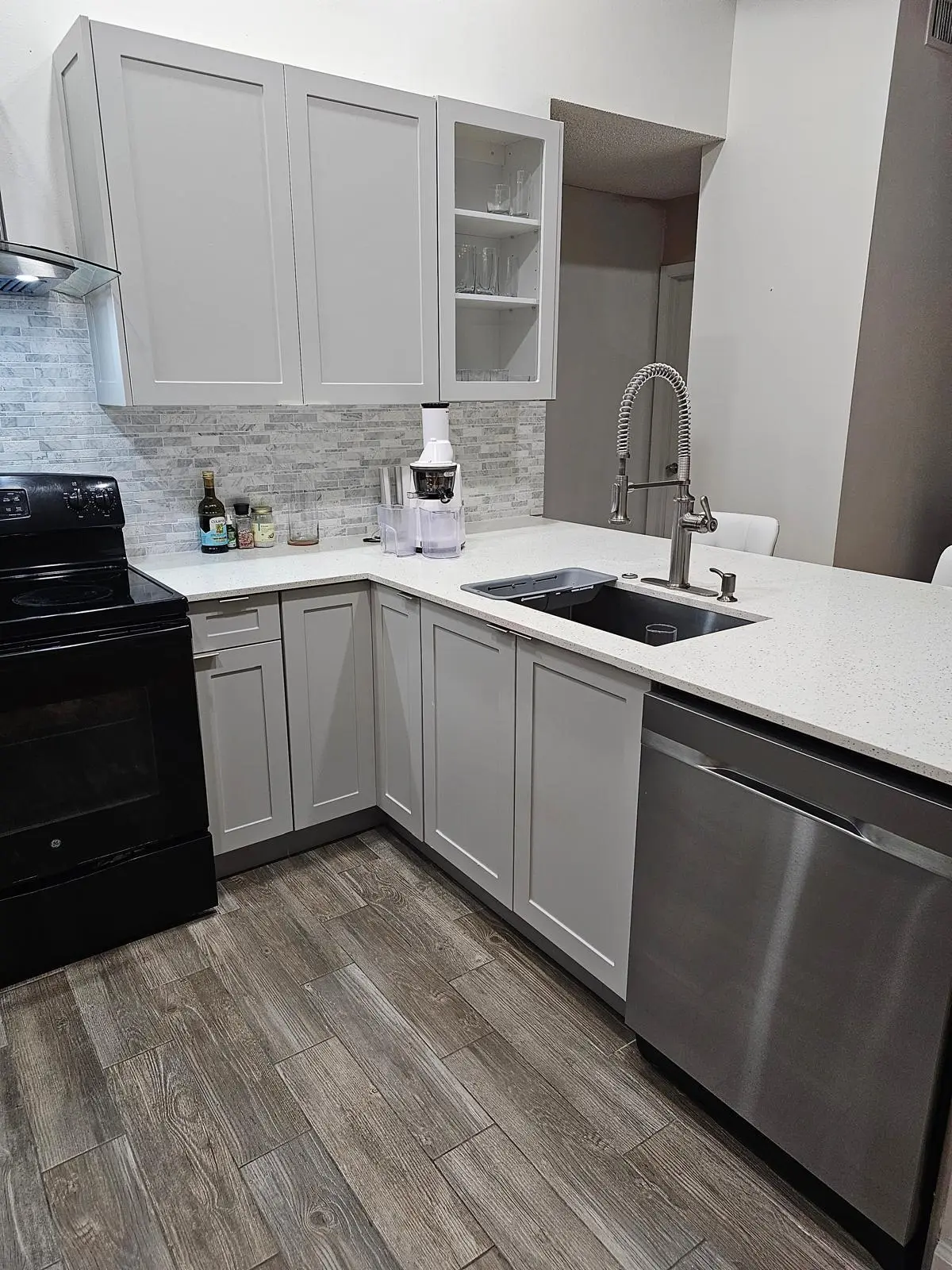 Kitchen at 491 Springdale Circle, Palm Springs
