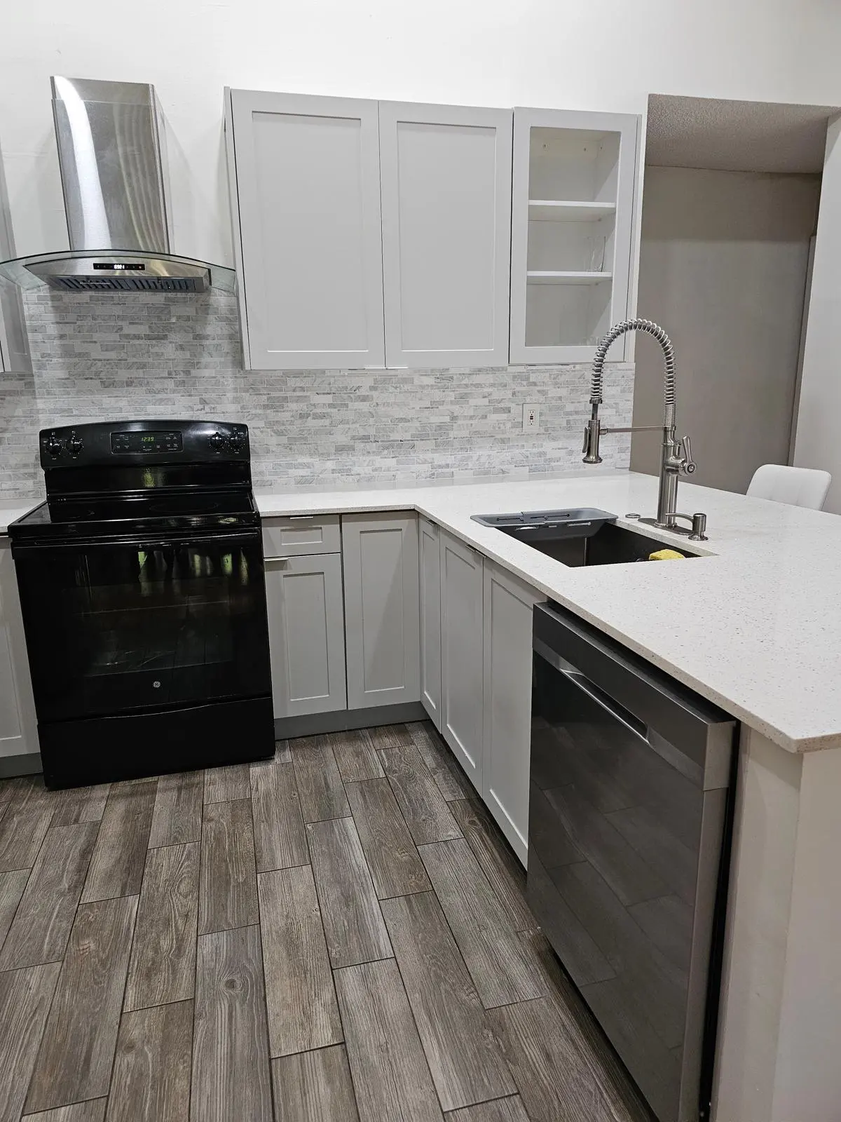 Kitchen at 491 Springdale Circle, Palm Springs