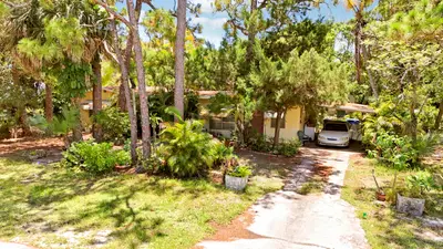 142 2ND Street, Jupiter – Single Family Residence for sale