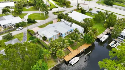 26 SW Cabana Point Circle, Stuart – Single Family Residence for sale