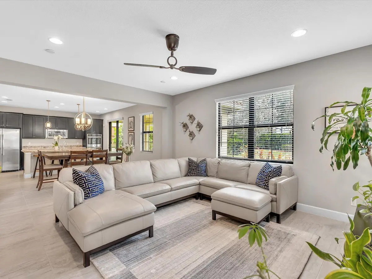Family Room at 7510 NW 108th Avenue, Parkland