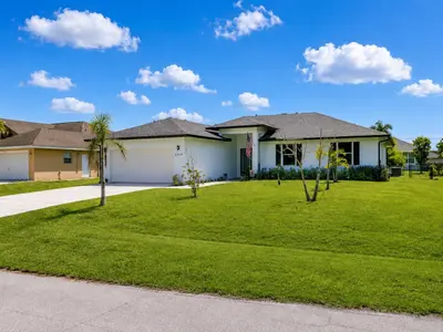 2329 SW Mountwell Street, Port St. Lucie – Single Family Residence for sale