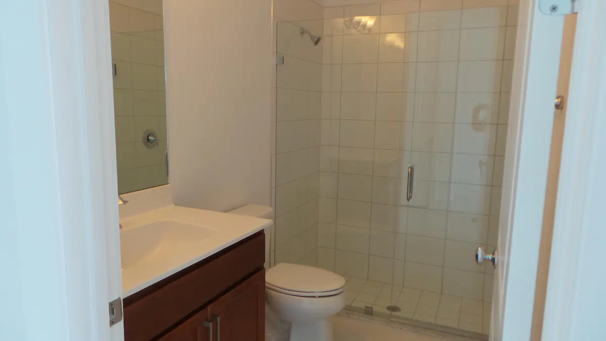 Alton 1st FL Full Bath TheShattowGroup at 3008 Franklin Place, Palm Beach Gardens