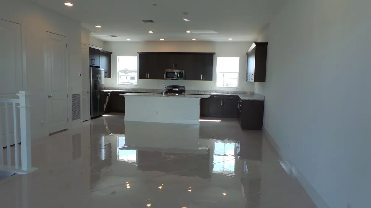 Alton Kitchen 2 at 3008 Franklin Place, Palm Beach Gardens