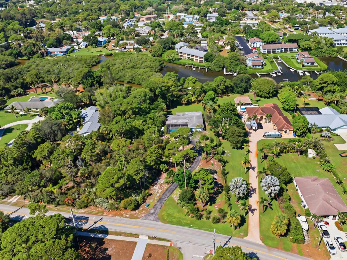 4916 SE MANATEE COVE Road, Stuart, FL – photo 5
