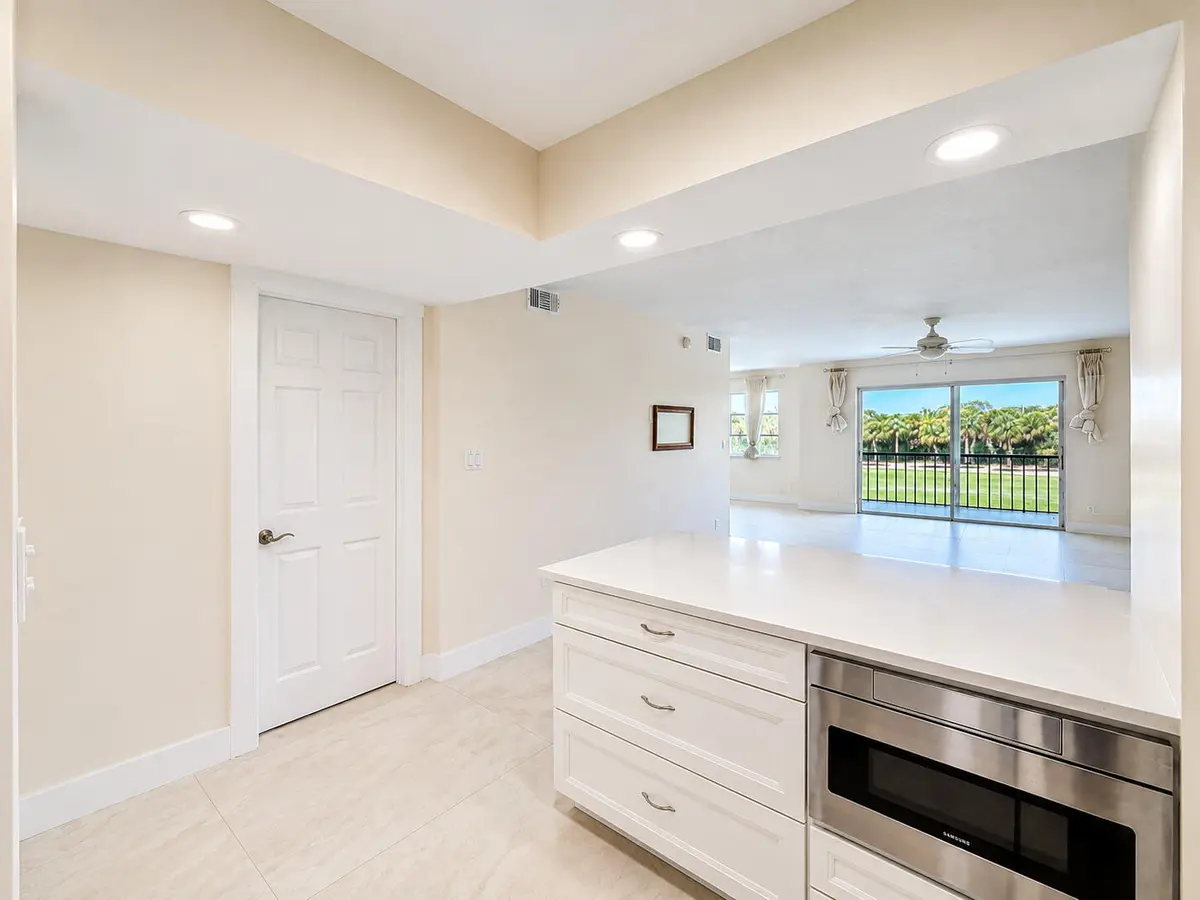 Welcome to Hollybrook! at 9411 N Hollybrook Lake Drive 310, Pembroke Pines