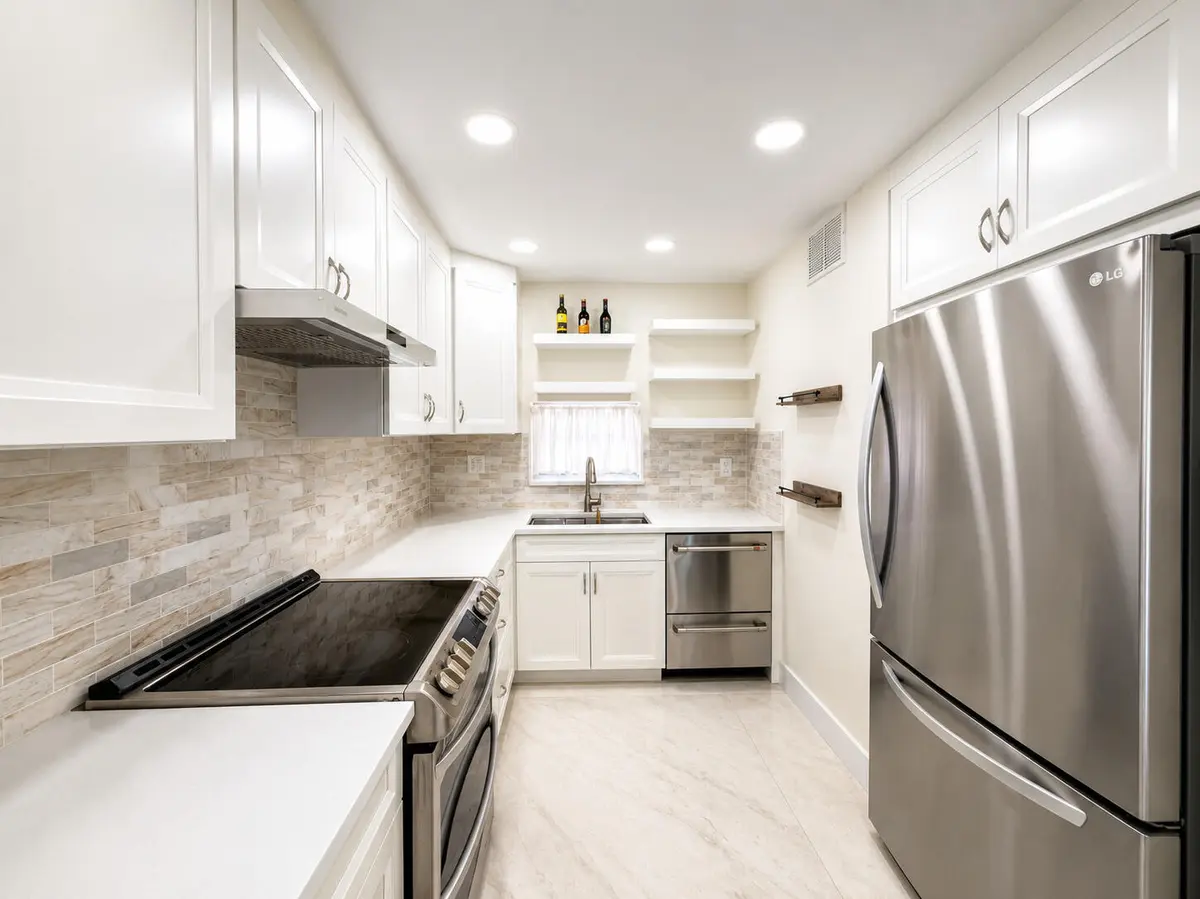 Kitchen at 9411 N Hollybrook Lake Drive 310, Pembroke Pines