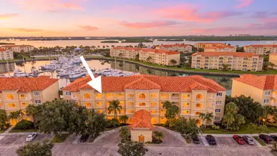 16 Harbour Isle Drive 302, Fort Pierce – Condominium for sale