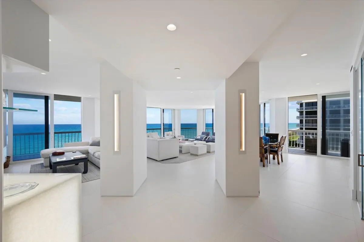 Entry at 2100 S Ocean Boulevard 408N, Palm Beach