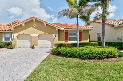 6380 OXFORD Circle 104D, Vero Beach – Single Family Residence for sale