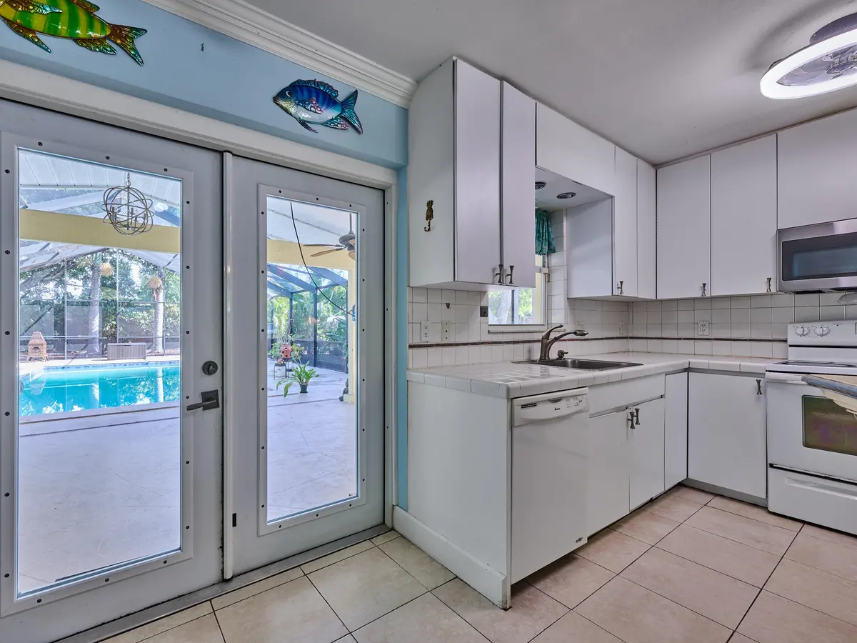 Kitchen at 191 SE 27TH Avenue, Boynton Beach