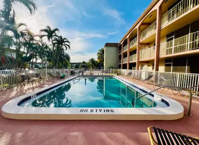 100 SE 6TH Avenue 303, Pompano Beach – Condominium for sale