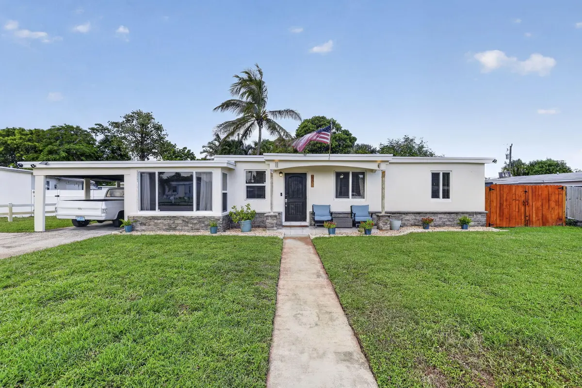 1-web-or-mls-8I8A9932 at 1633 NE 51st Court, Pompano Beach