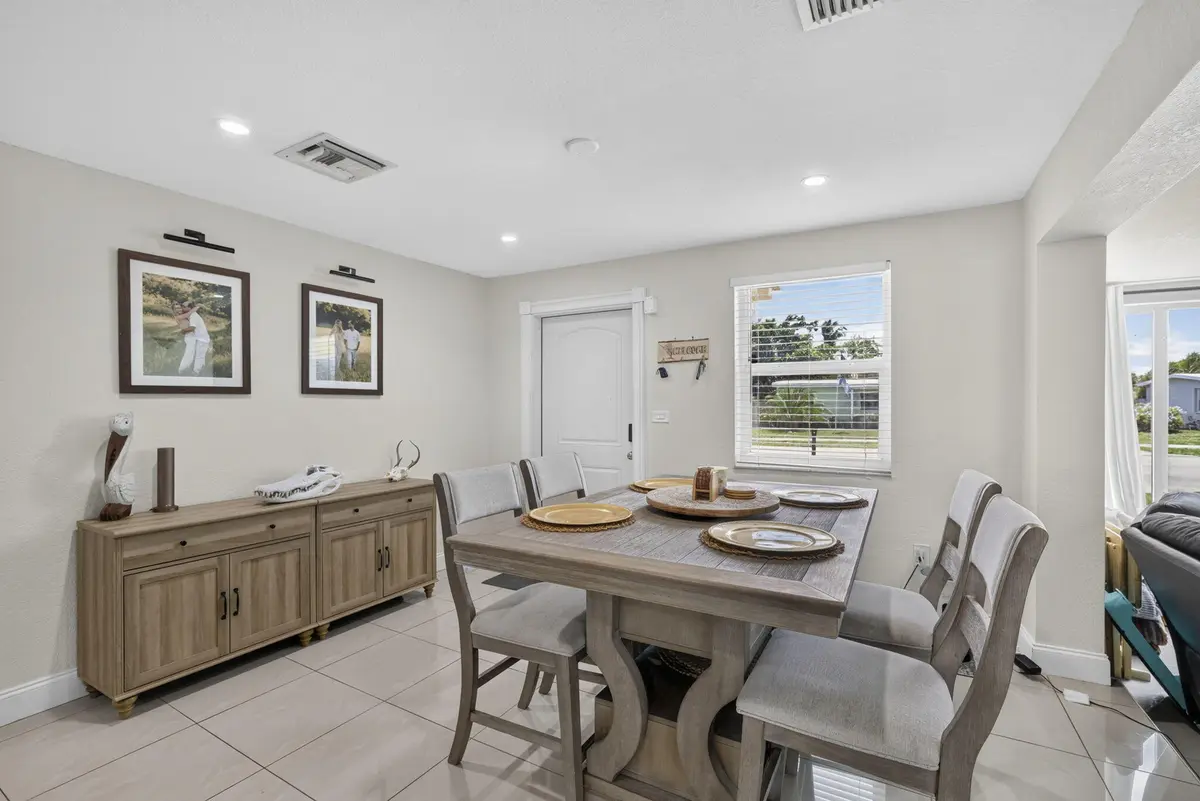 3-web-or-mls-8I8A9908 at 1633 NE 51st Court, Pompano Beach