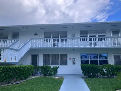 275 Windsor L, West Palm Beach – Condominium for sale