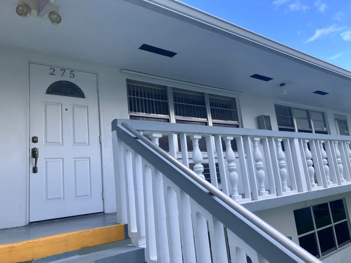 front door at 275 Windsor L, West Palm Beach