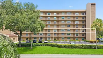 4570 NW 18TH Avenue 310, Deerfield Beach – sold