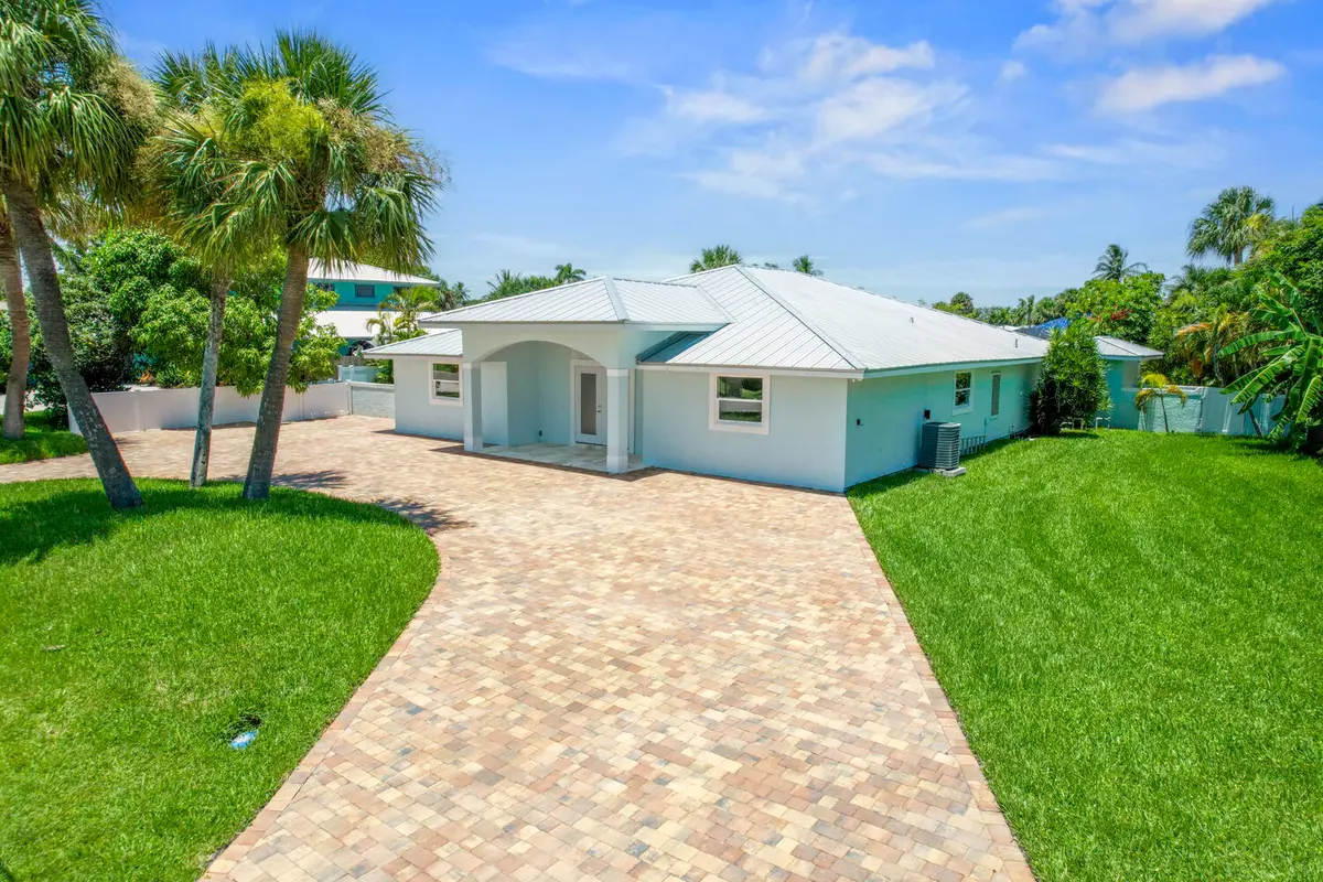 3_1 at 1718 Rio Vista Drive, Fort Pierce