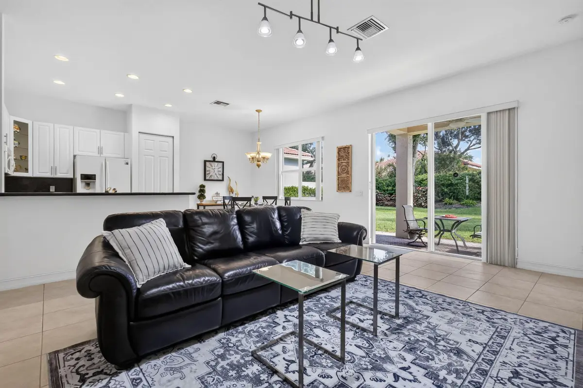 Perfect for Entertaining at 6602 CAMARILLO TERRACE Lane, Delray Beach
