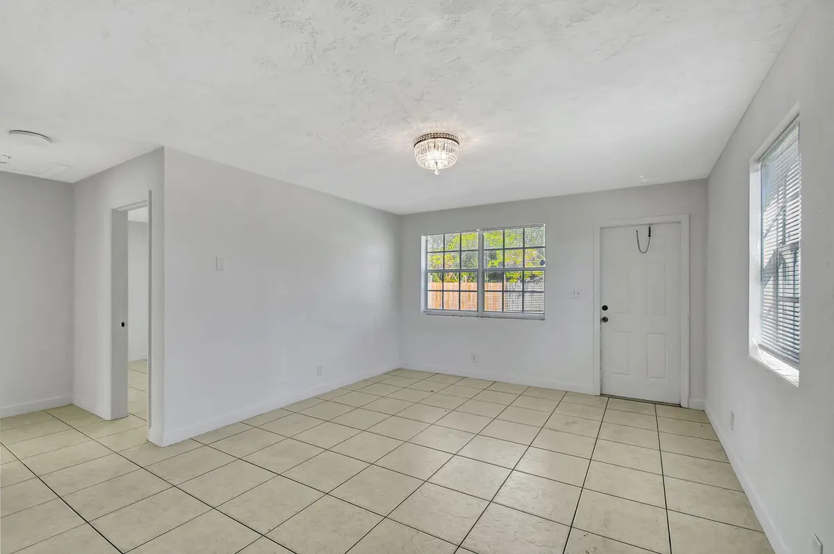 6-web-or-mls-DSC_9652 at 1001 S L Street 1 & 2, Lake Worth Beach