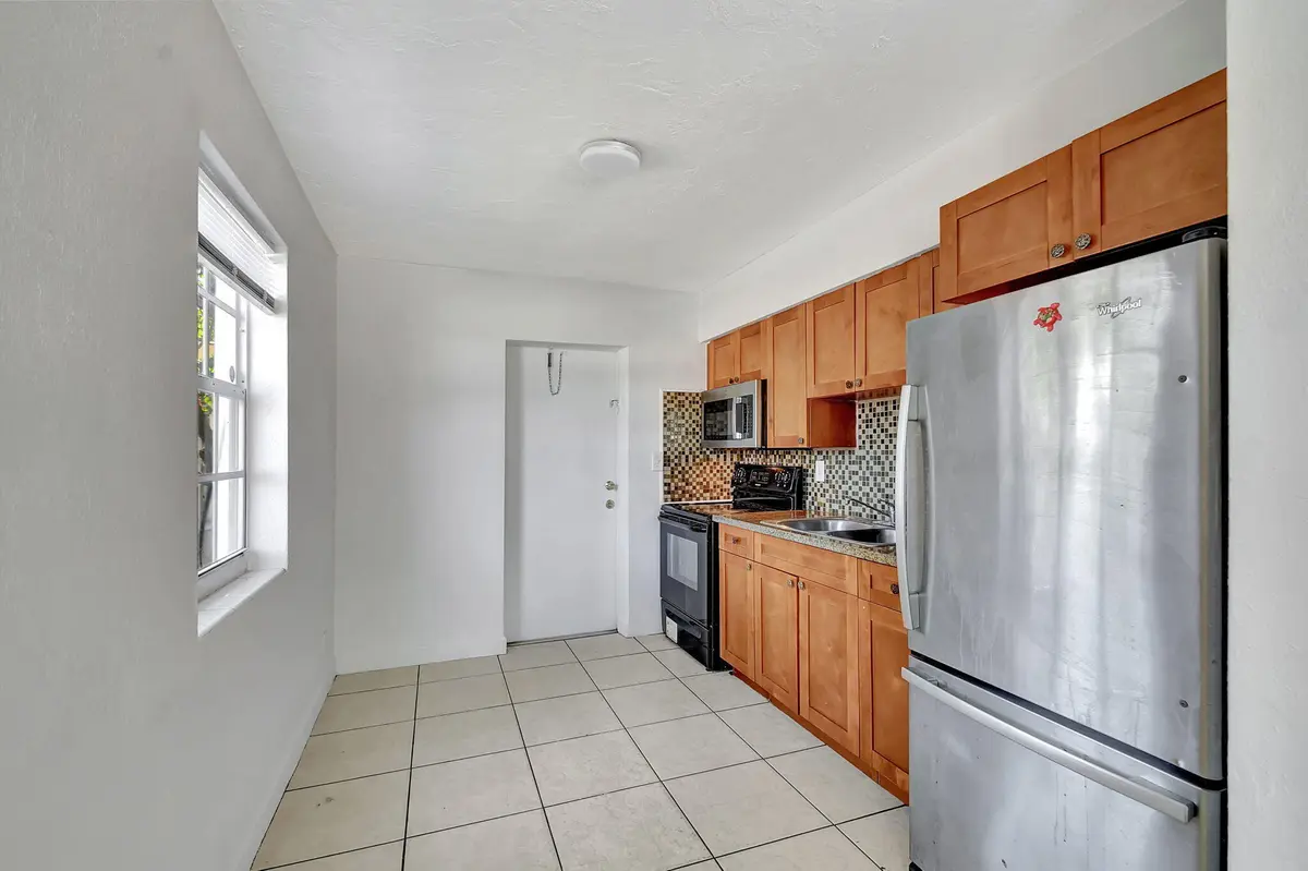 8-web-or-mls-DSC_9662 at 1001 S L Street 1 & 2, Lake Worth Beach