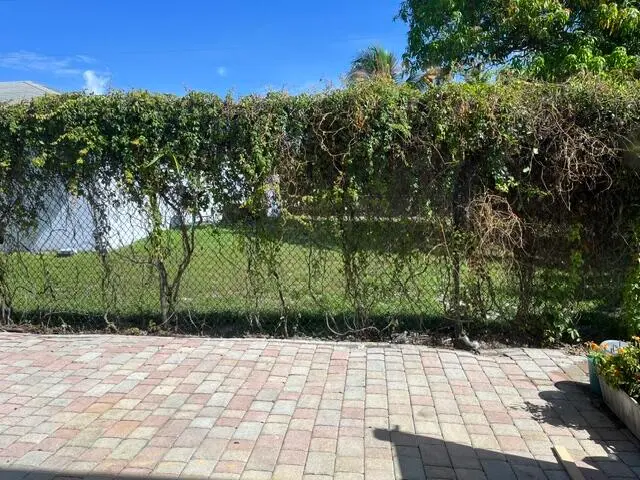IMG_4527 at 651 S SWINTON Avenue D, Delray Beach