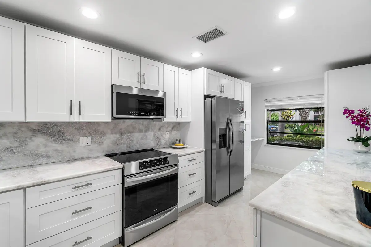 Kitchen at 34 STRATFORD Lane C, Boynton Beach