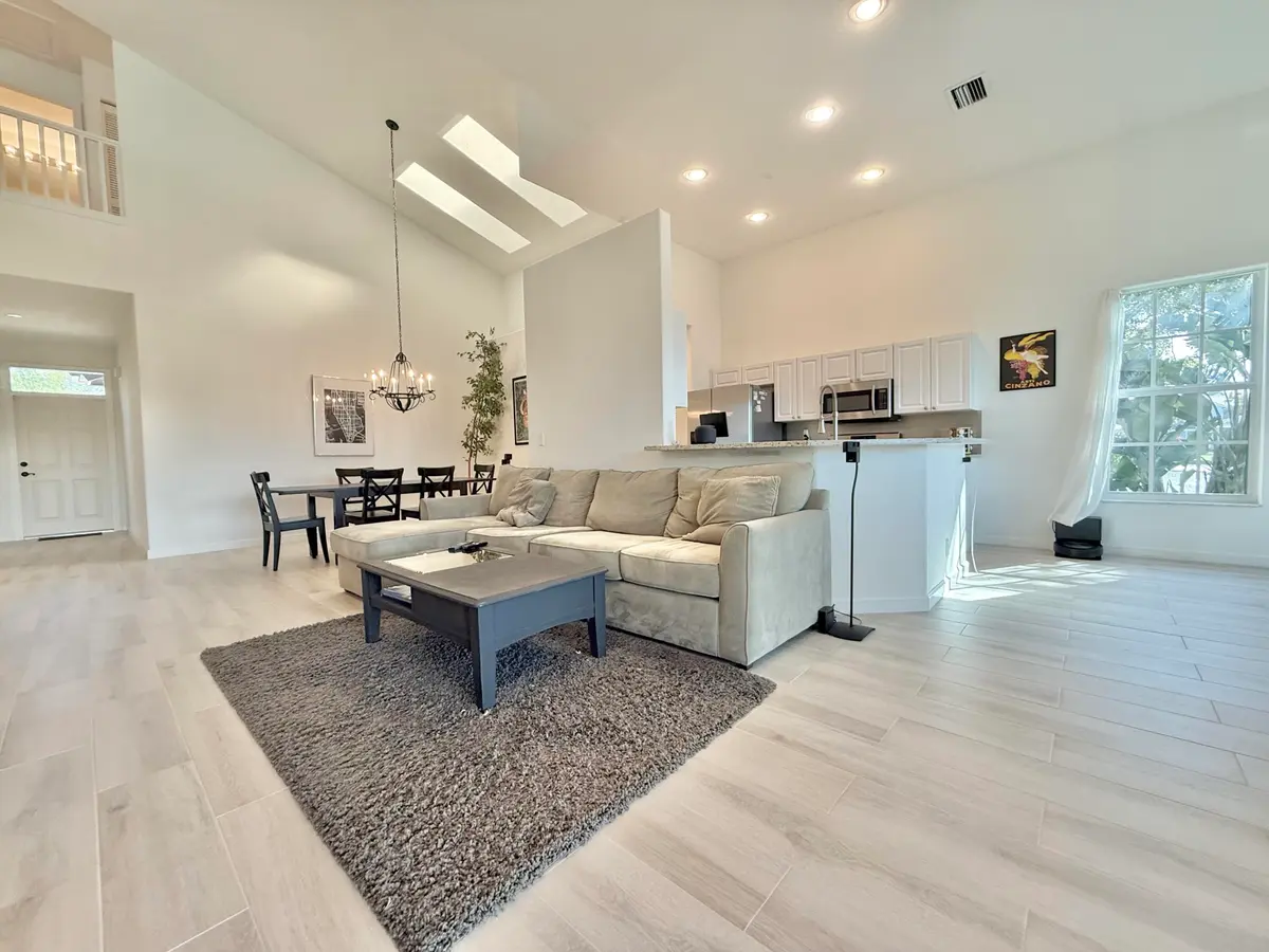 Living Area at 46 Pinnacle Cove, Palm Beach Gardens