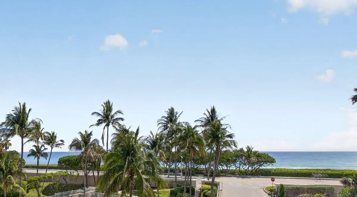 11-web-or-mls-5D1A4310-2 at 1660 S Highway A1A (Incl. separate deeded guest suite) 222, Jupiter