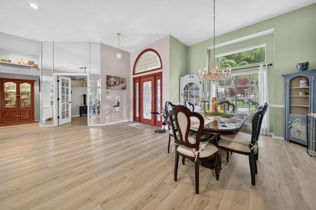 Foyer at 913 SW LIGHTHOUSE Drive, Palm City