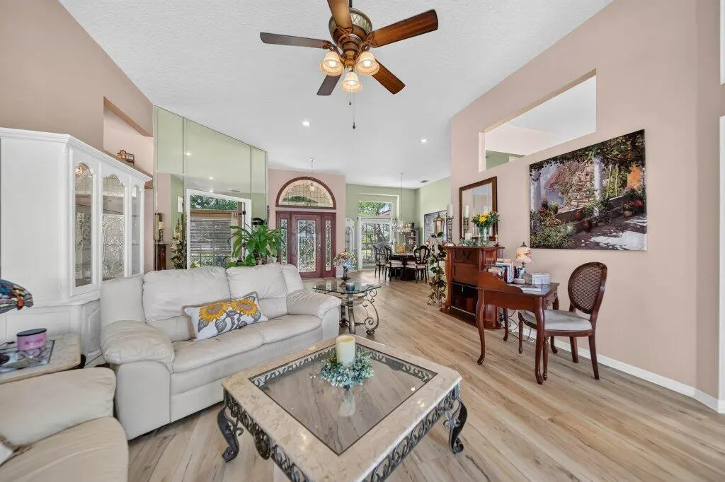 Living Room at 913 SW LIGHTHOUSE Drive, Palm City